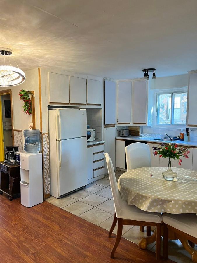 Apartment Avec Parking Prive ควิเบกซิตี้ ภายนอก รูปภาพ